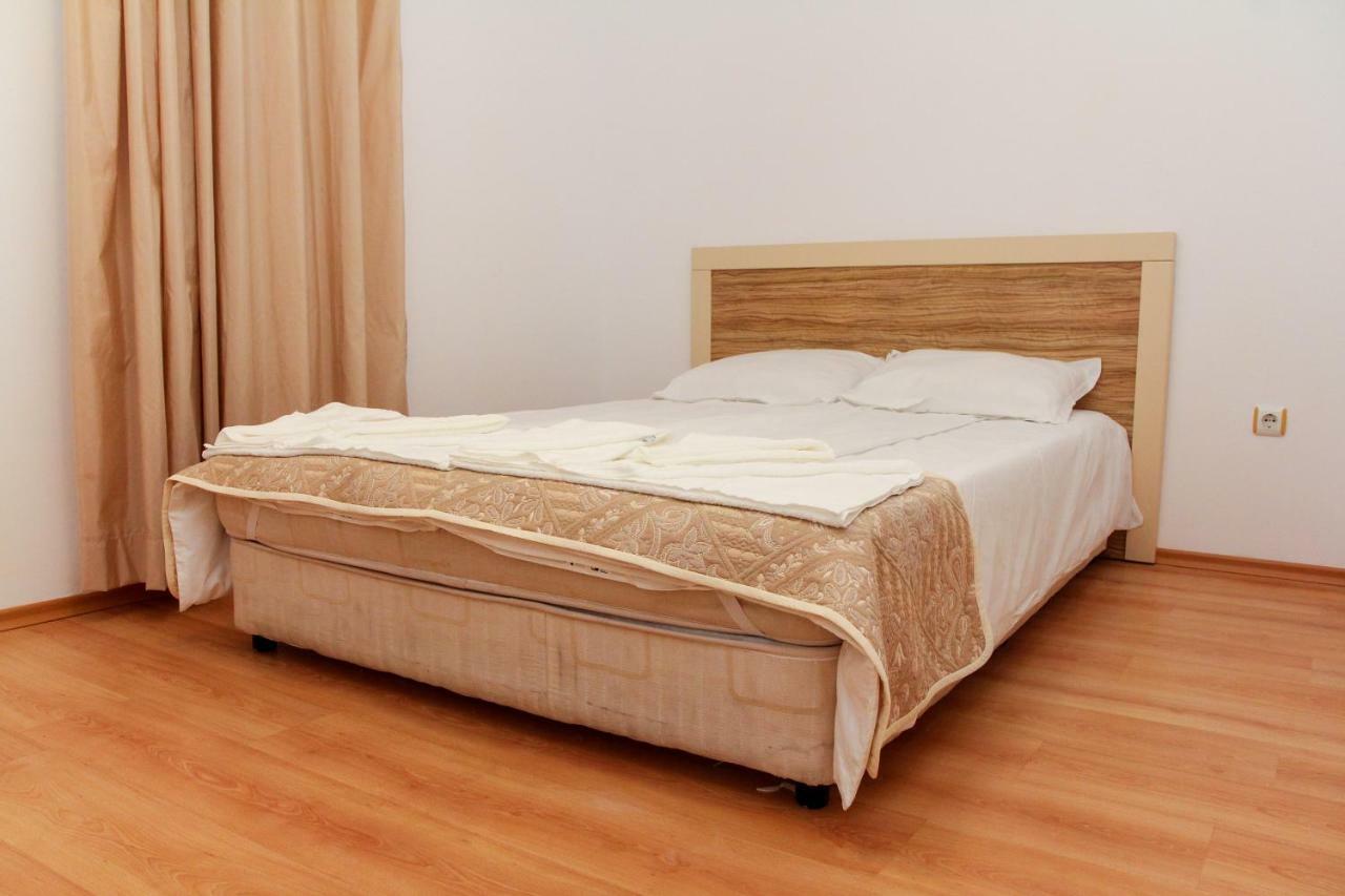 Guest Apartments Salena Slantchev Briag Extérieur photo