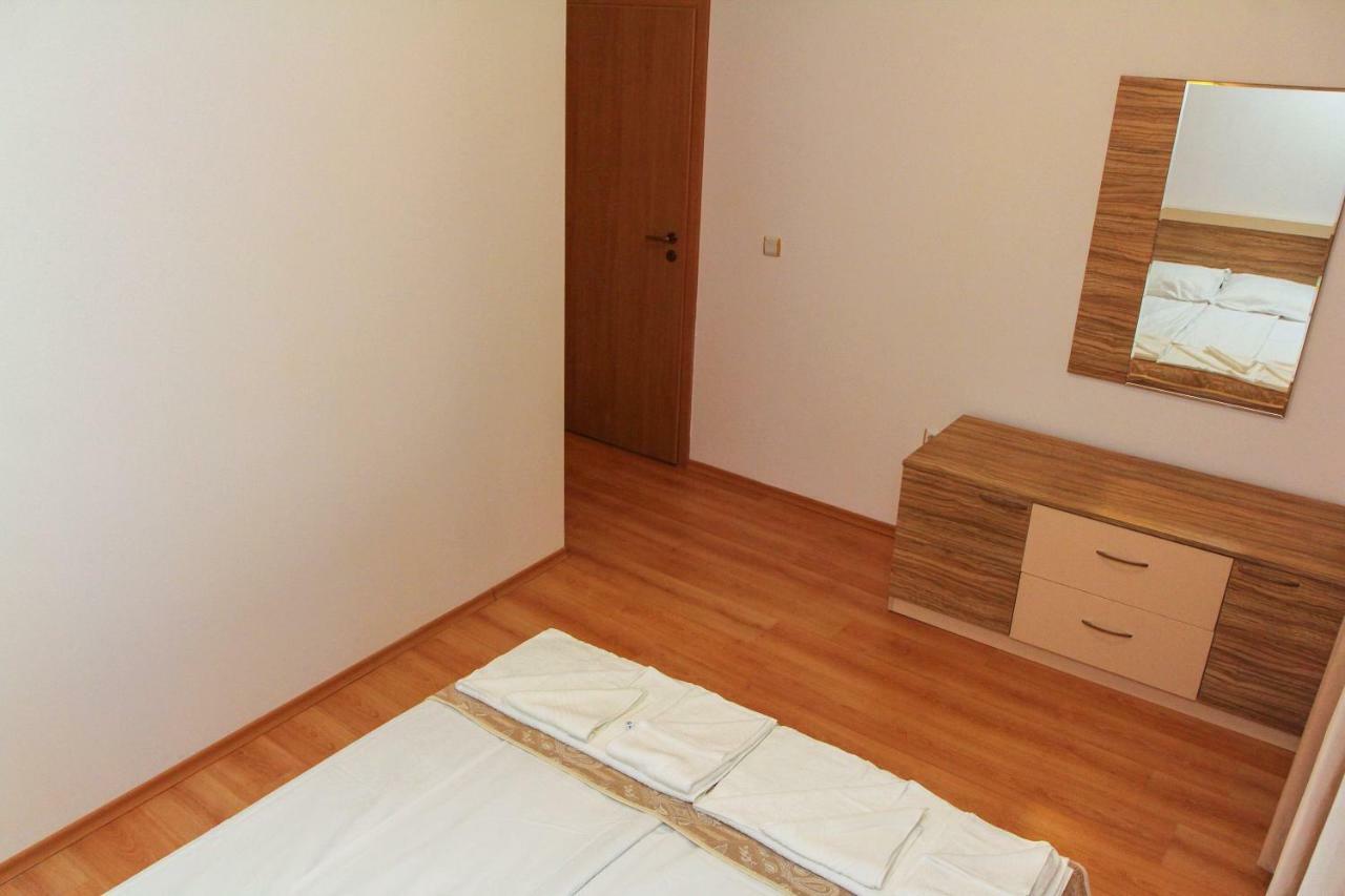 Guest Apartments Salena Slantchev Briag Extérieur photo