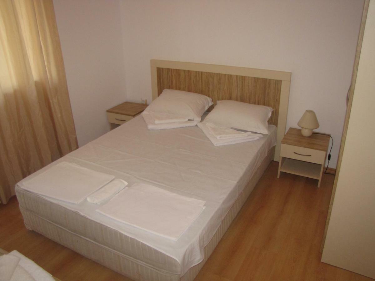 Guest Apartments Salena Slantchev Briag Extérieur photo