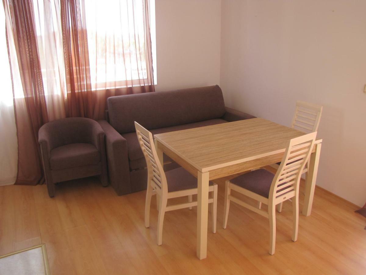Guest Apartments Salena Slantchev Briag Extérieur photo