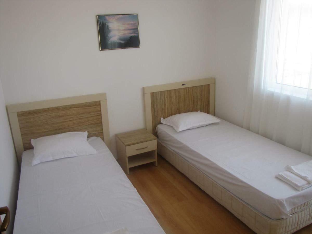 Guest Apartments Salena Slantchev Briag Extérieur photo