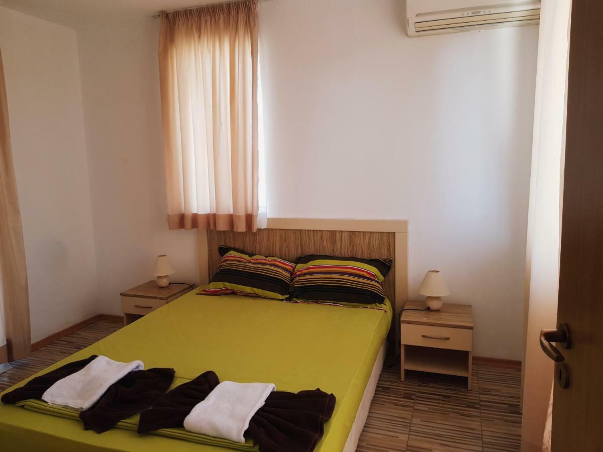 Guest Apartments Salena Slantchev Briag Extérieur photo